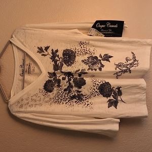 Onque Casuals XL White with black and Grey flowers NWT